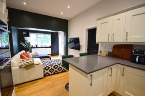 Photo 9- click for photo gallery